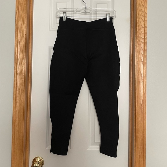 Spanx Cropped Black Leggings Size Small Petite - Picture 8 of 10